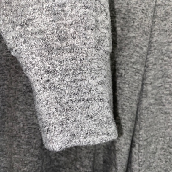 Gibson Off The Shoulder Grey Sweater - Picture 11 of 16